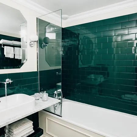 Hotel Grand Pigalle