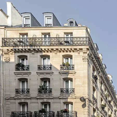 Grand Pigalle Experimental 4*