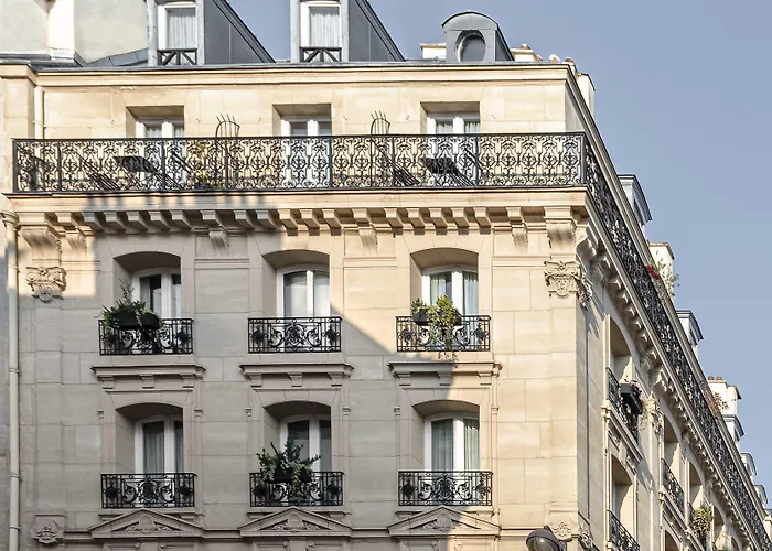 Grand Pigalle Experimental 4*